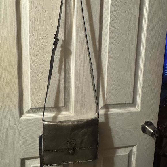 Patricia Nash Metallic Silver Crossbody Bag - Picture 1 of 3